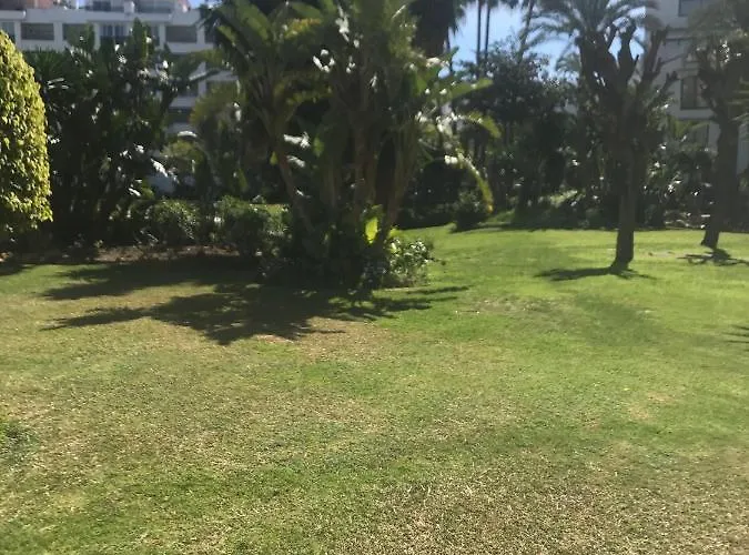 Jardines Banus Apt *